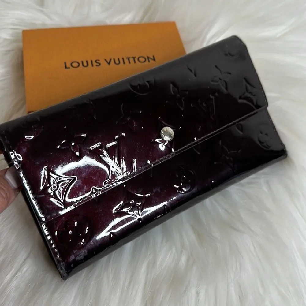 💯Authentic Louis Vuitton Vernis Trifold Long Wallet🍀